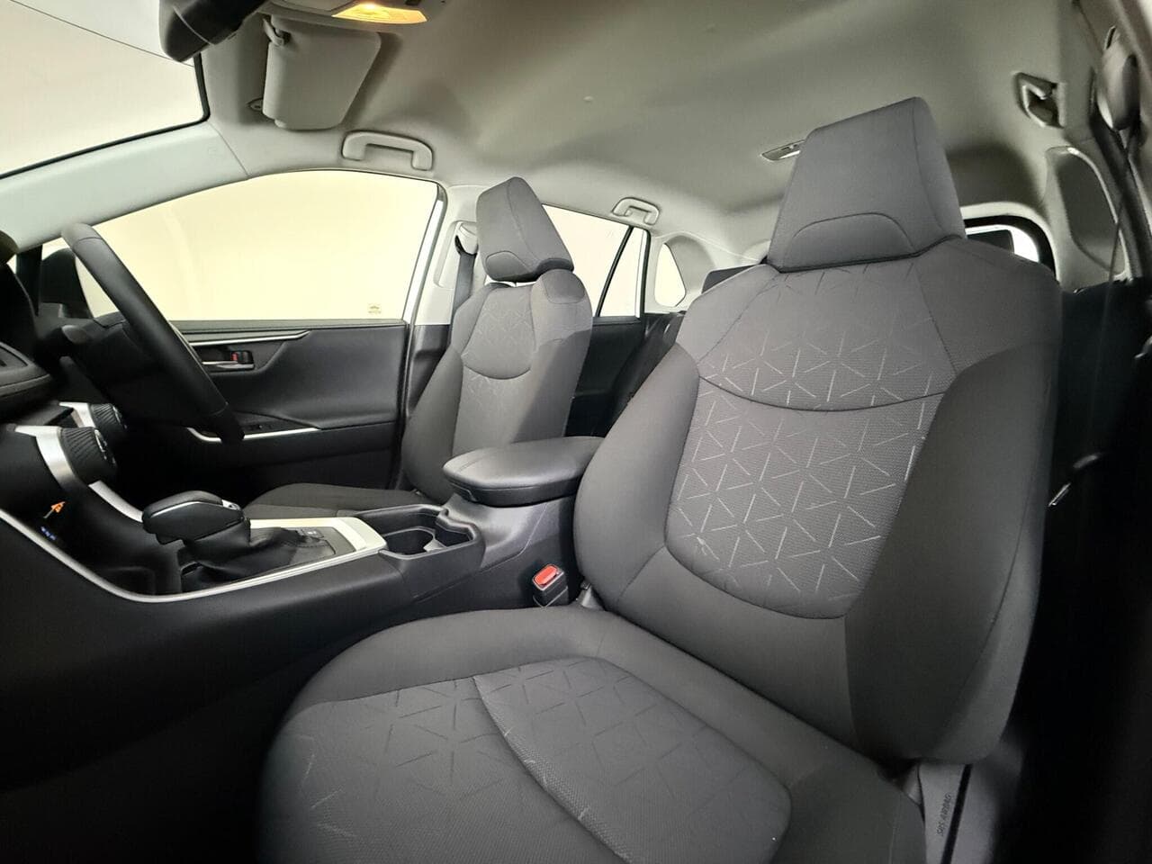 Toyota RAV4 thumbnail Seat Front Passenger