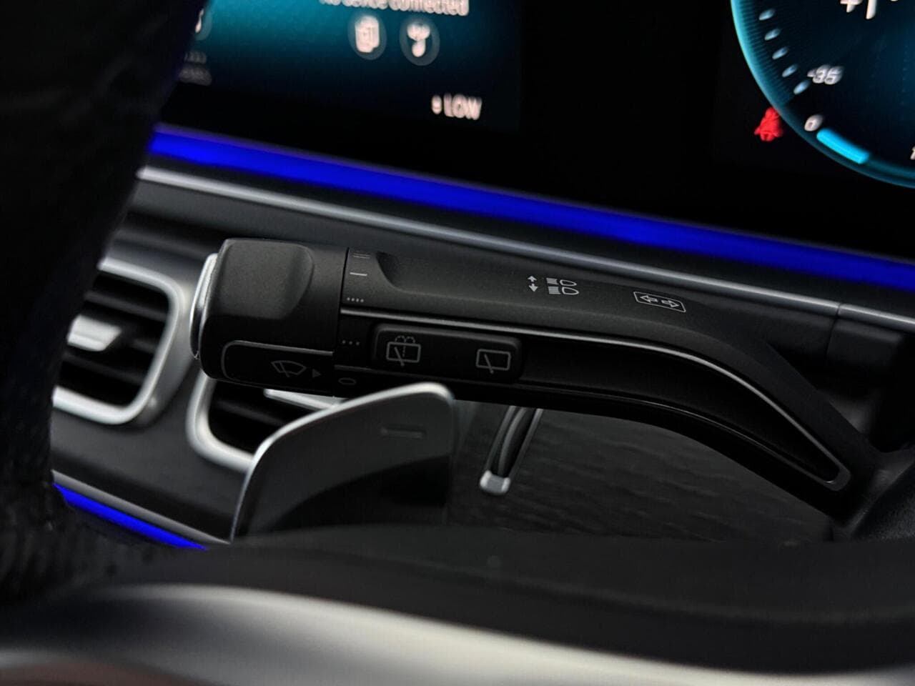 Mercedes-Benz GLE thumbnail Misc Controls
