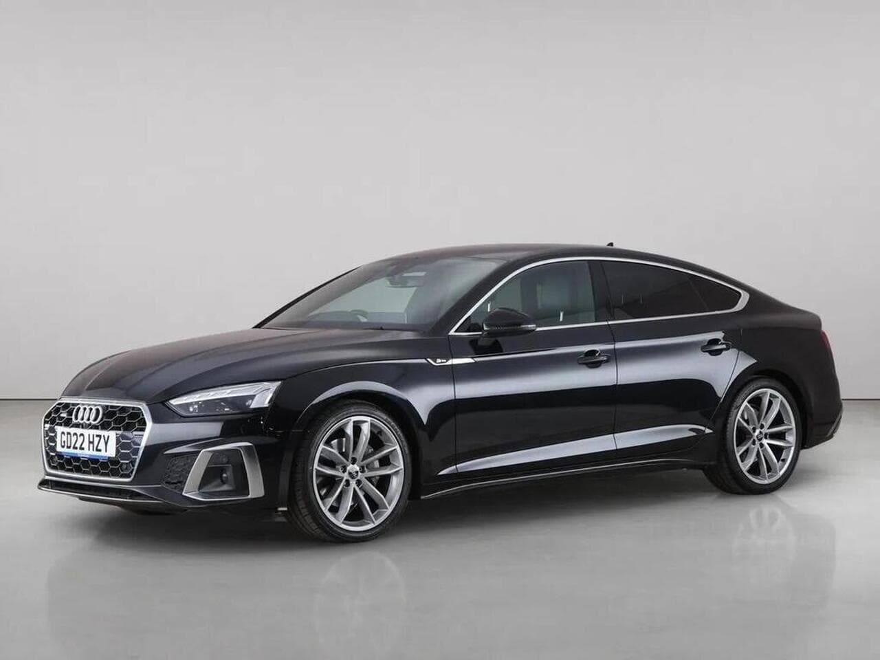 Audi A5 thumbnail Front Left