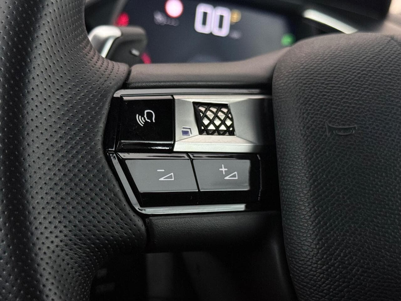DS AUTOMOBILES DS 3 CROSSBACK thumbnail Misc Controls