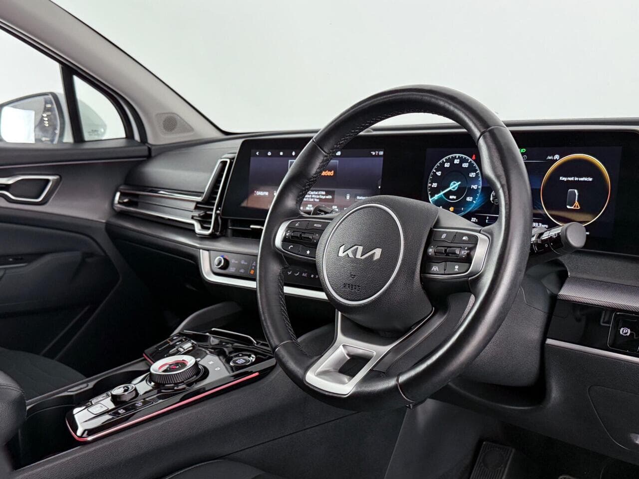 Kia Sportage thumbnail Interior Front