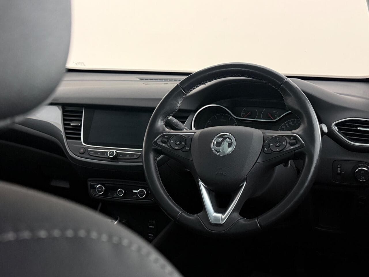 Vauxhall Crossland thumbnail Steering Wheel