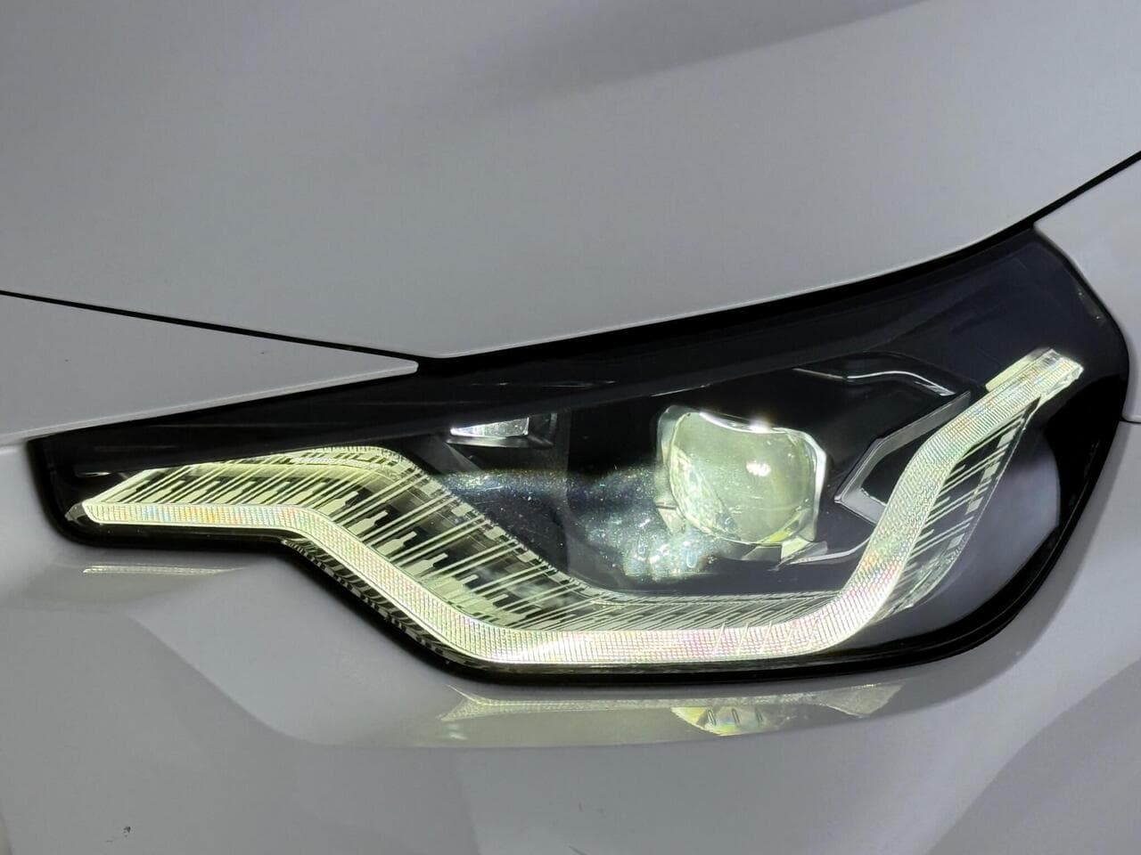 BMW 2 Series thumbnail Lights Front