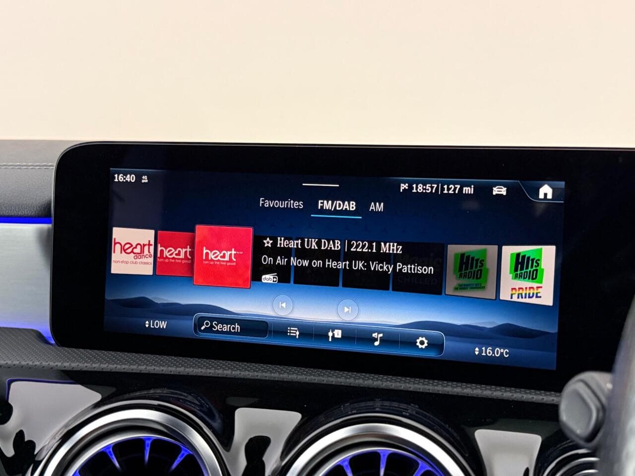 Mercedes-Benz CLA thumbnail Infotainment System