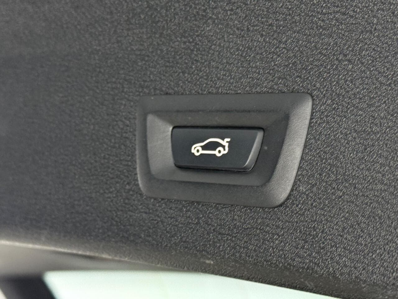 BMW X1 thumbnail Misc Controls