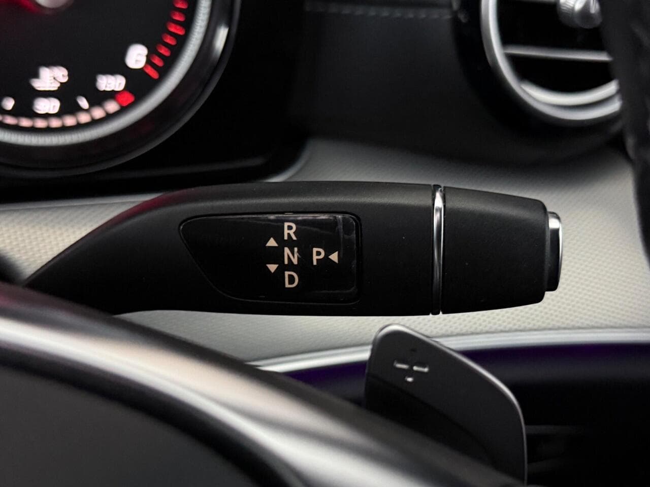Mercedes-Benz E Class thumbnail Misc Controls