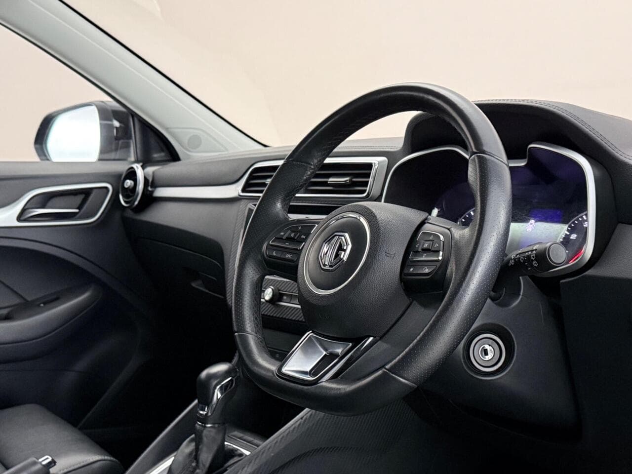 MG MG ZS thumbnail Interior Front