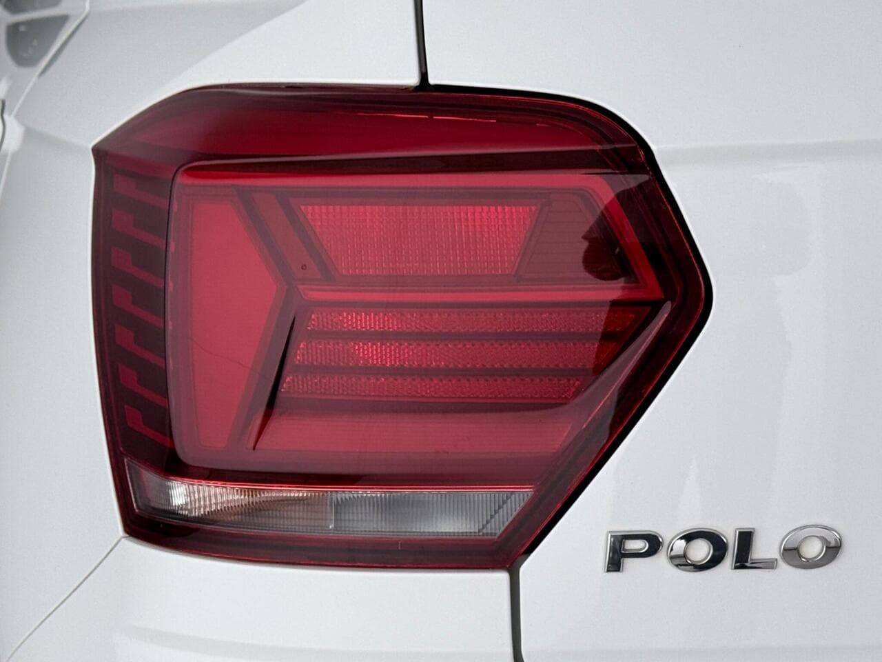 Volkswagen Polo thumbnail Lights Rear