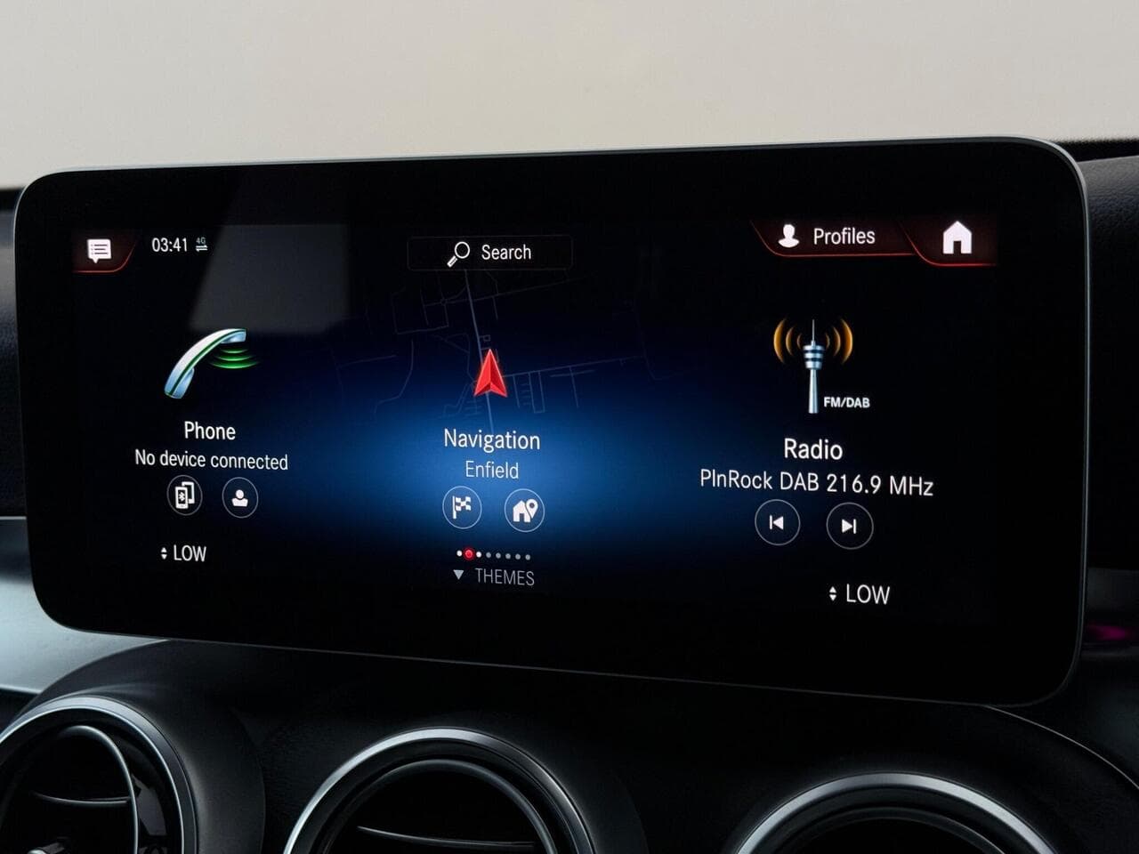 Mercedes-Benz GLC thumbnail Infotainment System