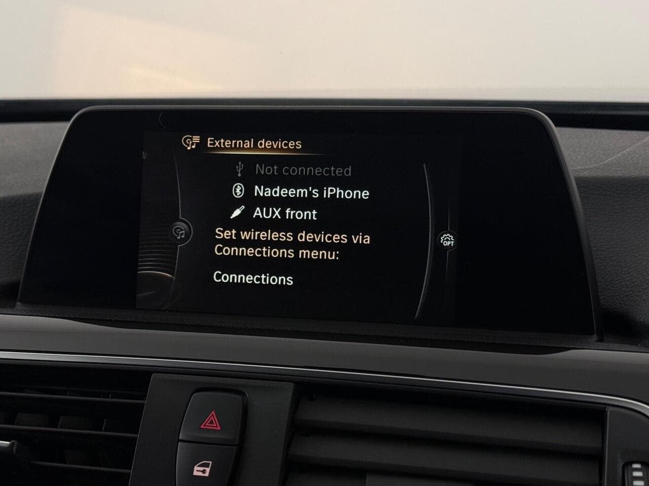 BMW 3 Series thumbnail Infotainment System