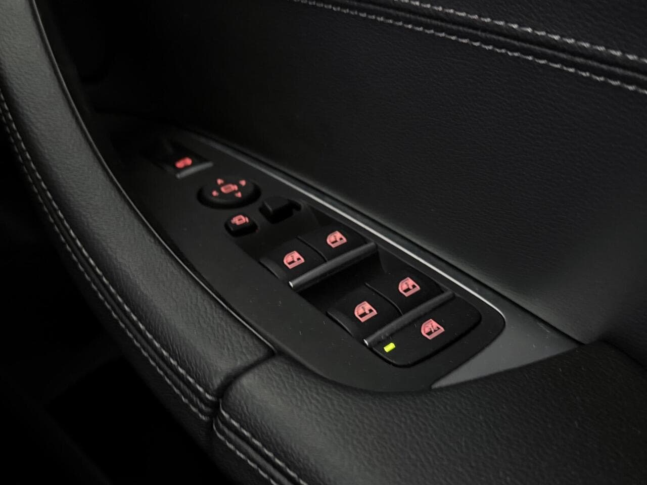 BMW X3 thumbnail Misc Controls