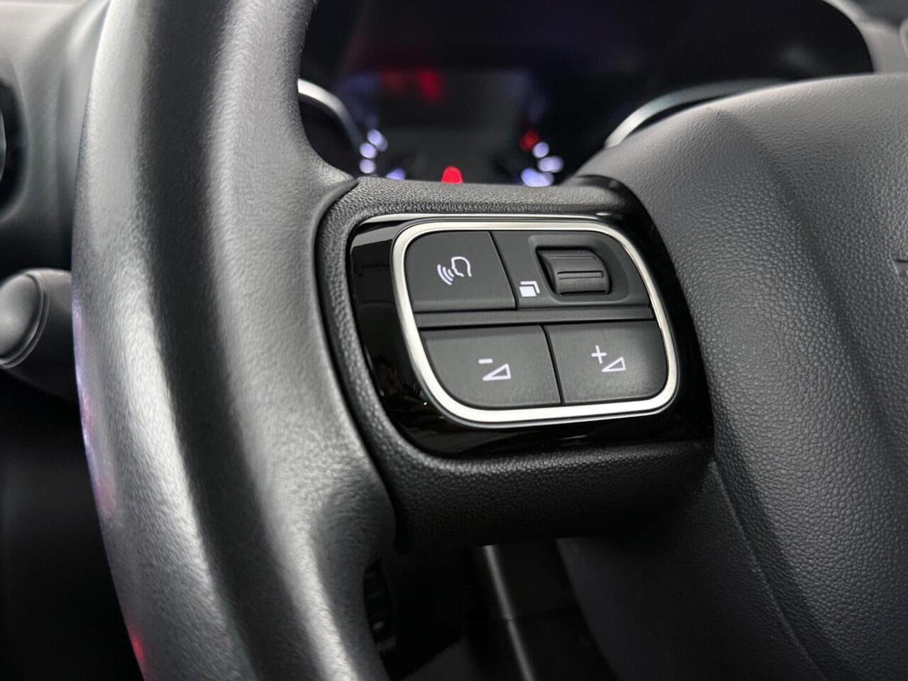 Citroen C3 Aircross thumbnail Misc Controls