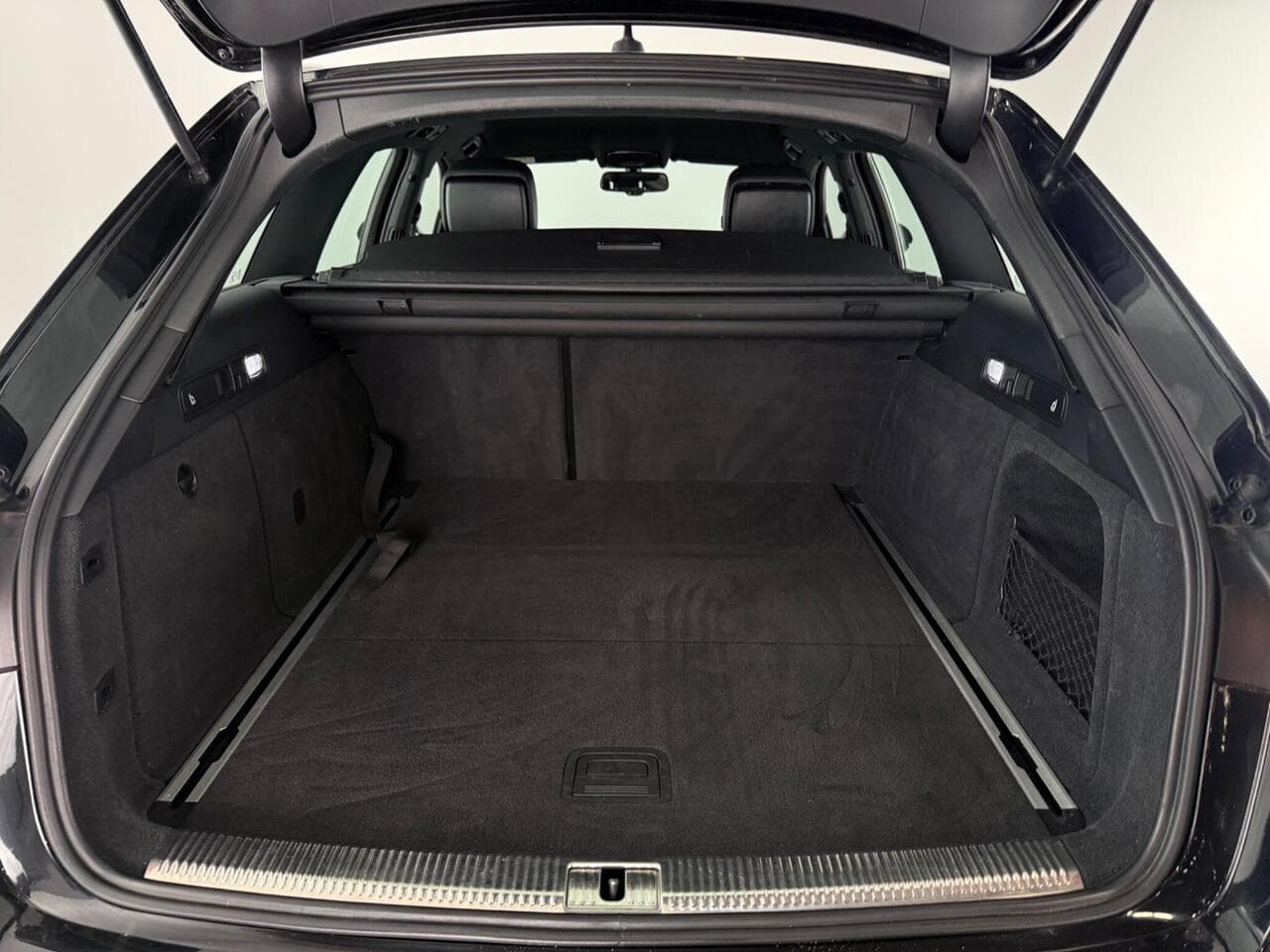 Audi A6 Avant thumbnail Boot