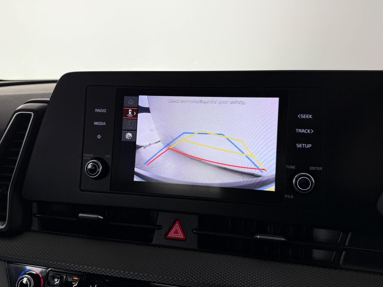 Kia Sportage thumbnail Infotainment System