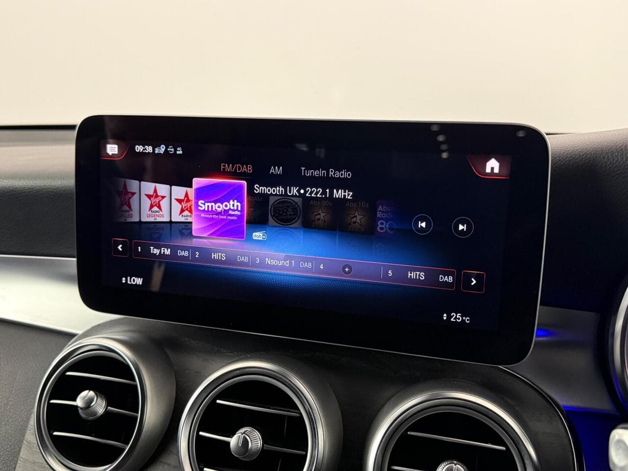 Mercedes-Benz GLC thumbnail Infotainment System