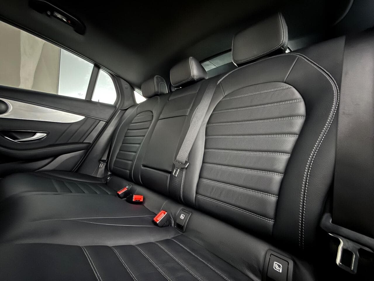 Mercedes-Benz GLC thumbnail Seats Rear