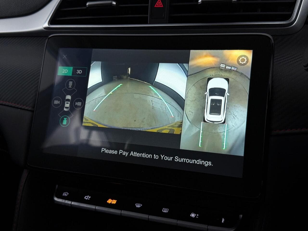 MG MG ZS thumbnail Infotainment System