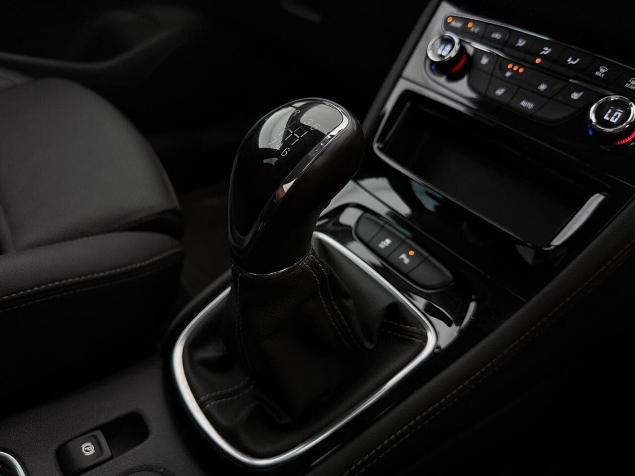 Vauxhall Astra thumbnail Interior Front