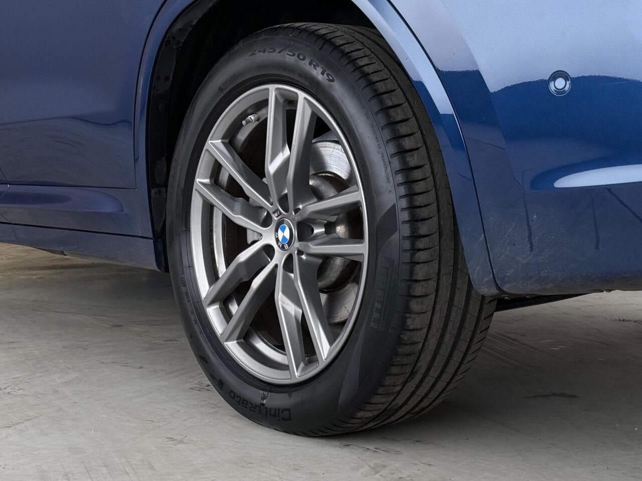 BMW X3 thumbnail Wheel