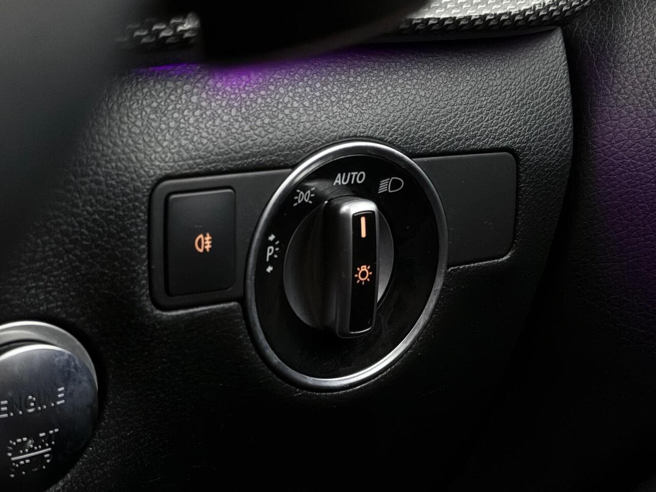 Mercedes-Benz B Class thumbnail Misc Controls