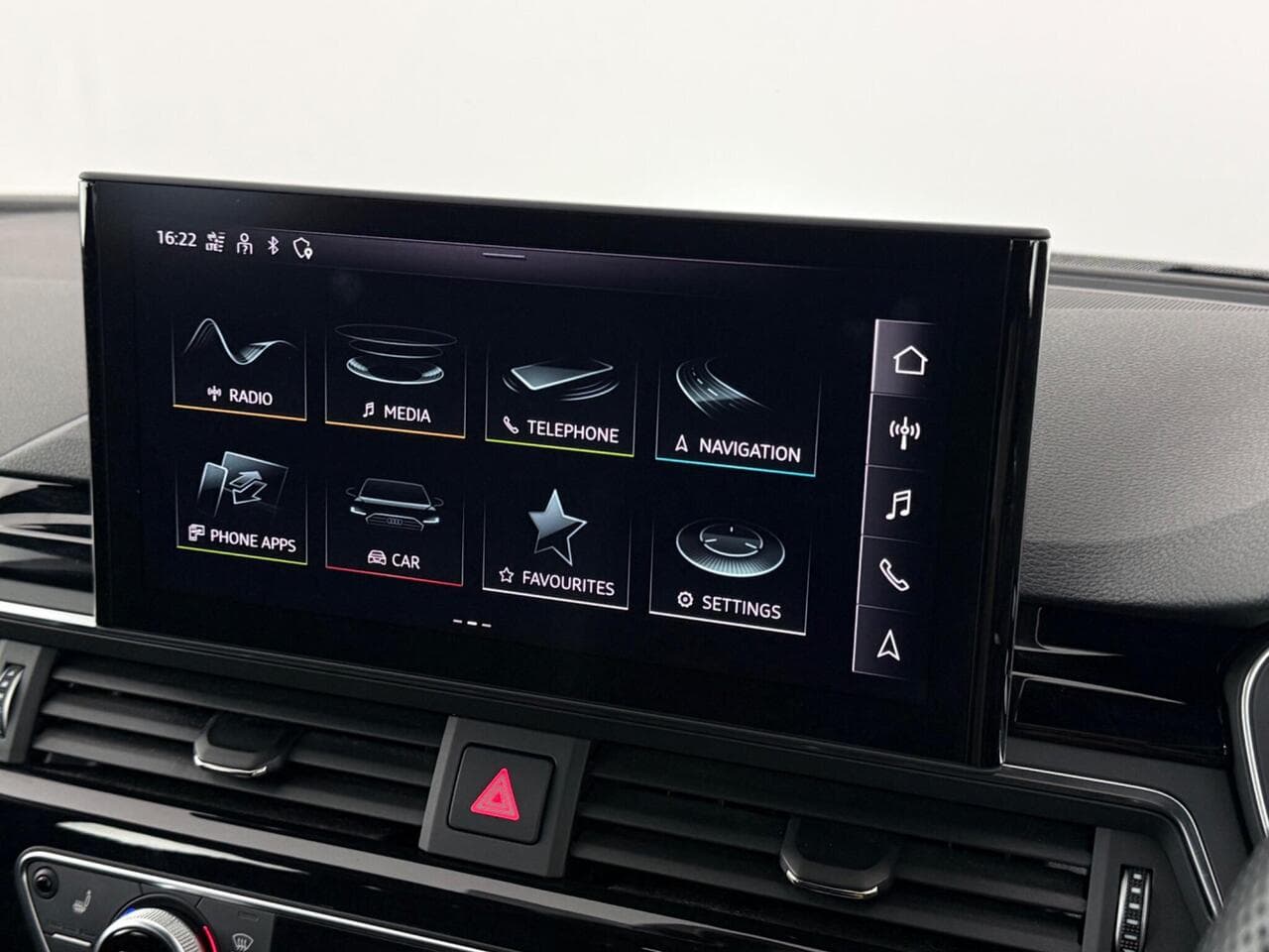 Audi A5 thumbnail Infotainment System