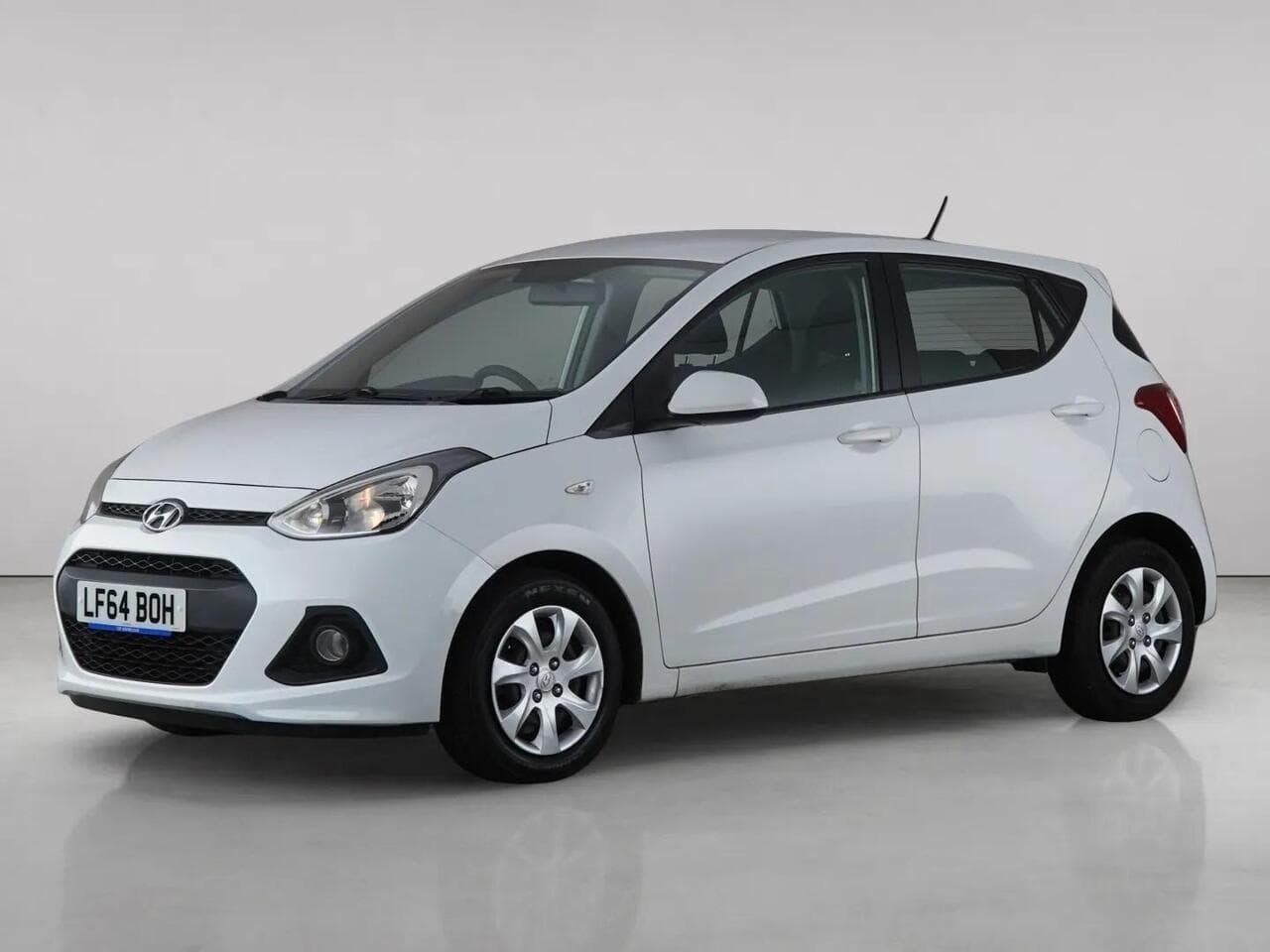 Hyundai i10 thumbnail Front Left
