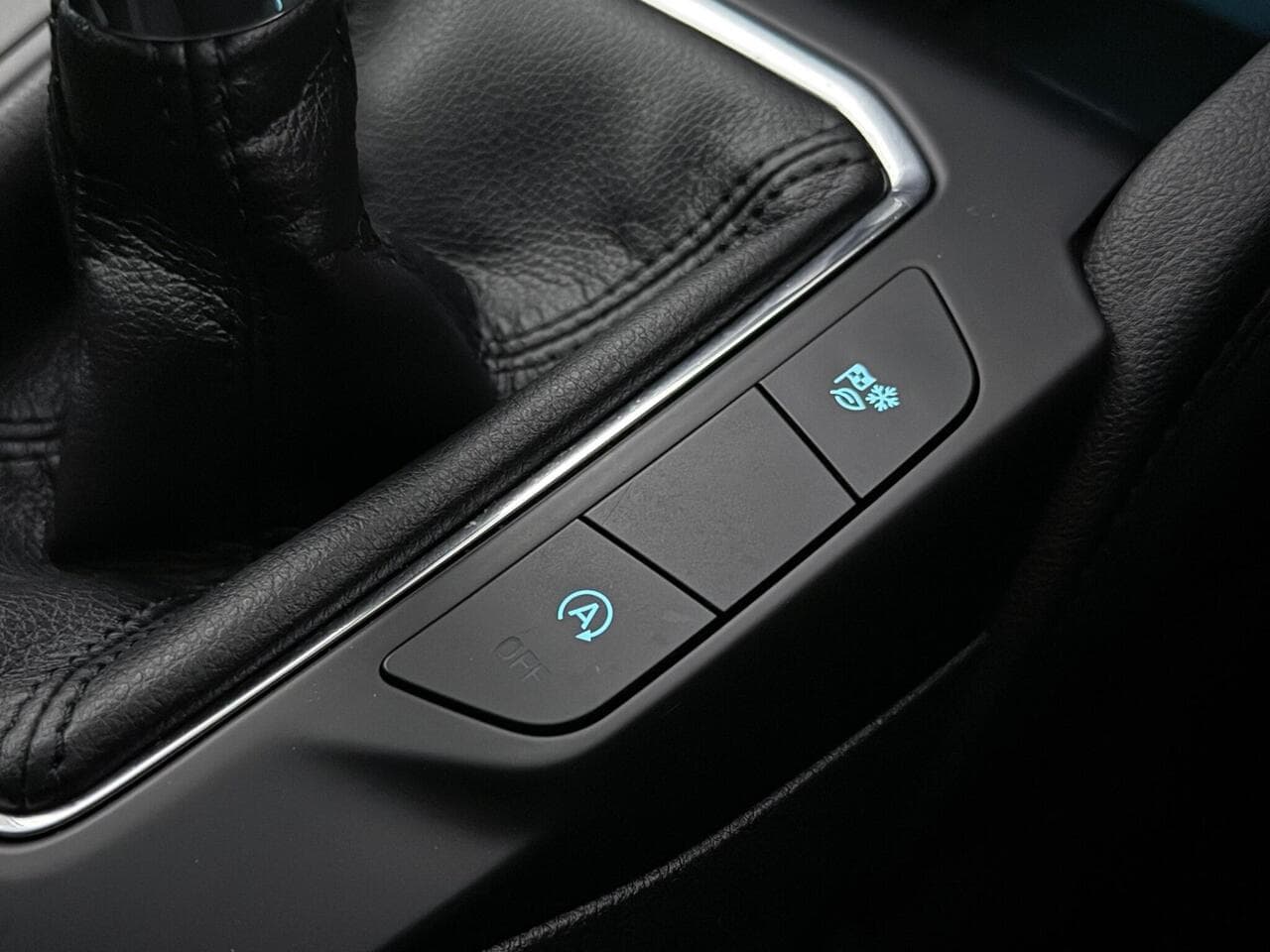 Ford Kuga thumbnail Misc Controls