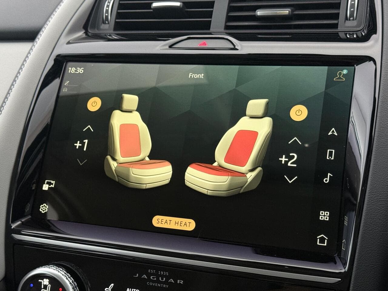 Jaguar E-PACE thumbnail Infotainment System