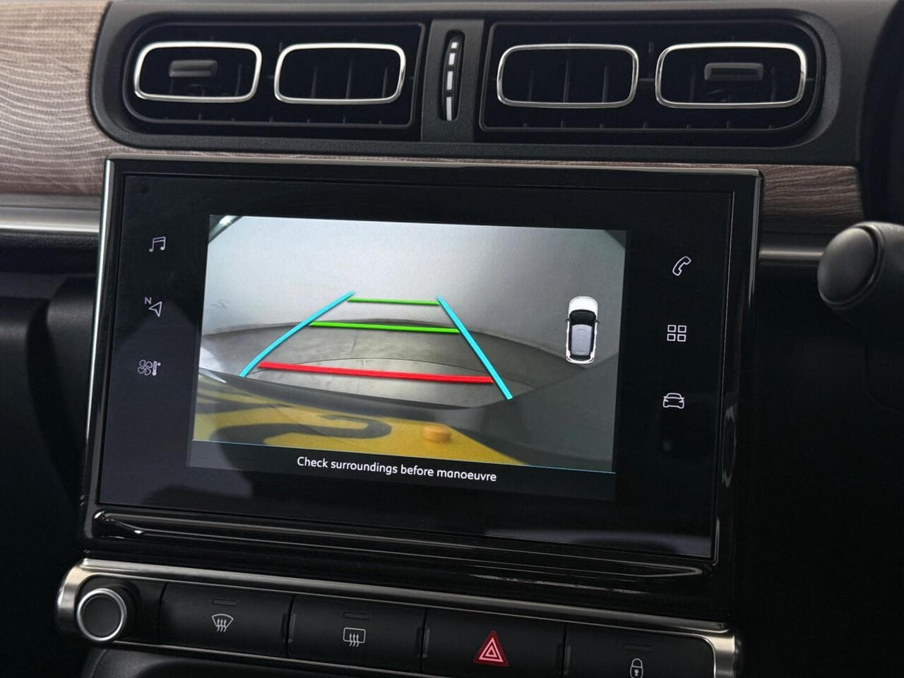 Citroen C3 thumbnail Infotainment System