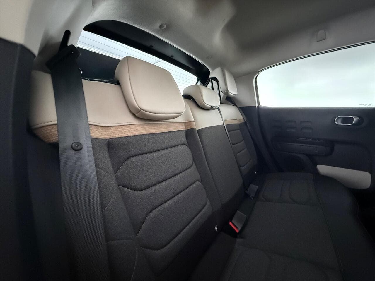 Citroen C3 thumbnail Seats Rear