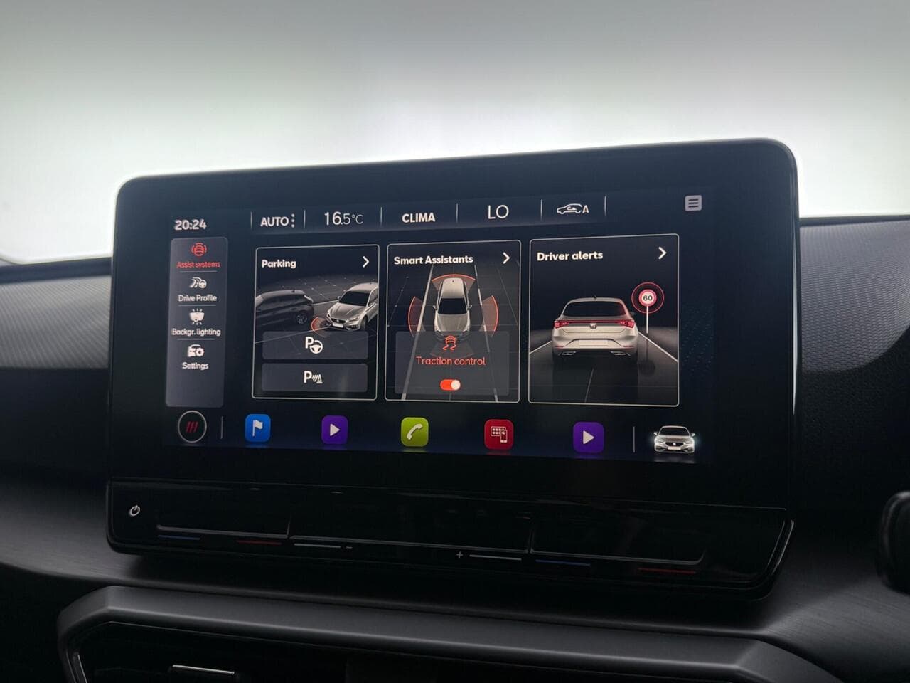 SEAT Leon thumbnail Infotainment System