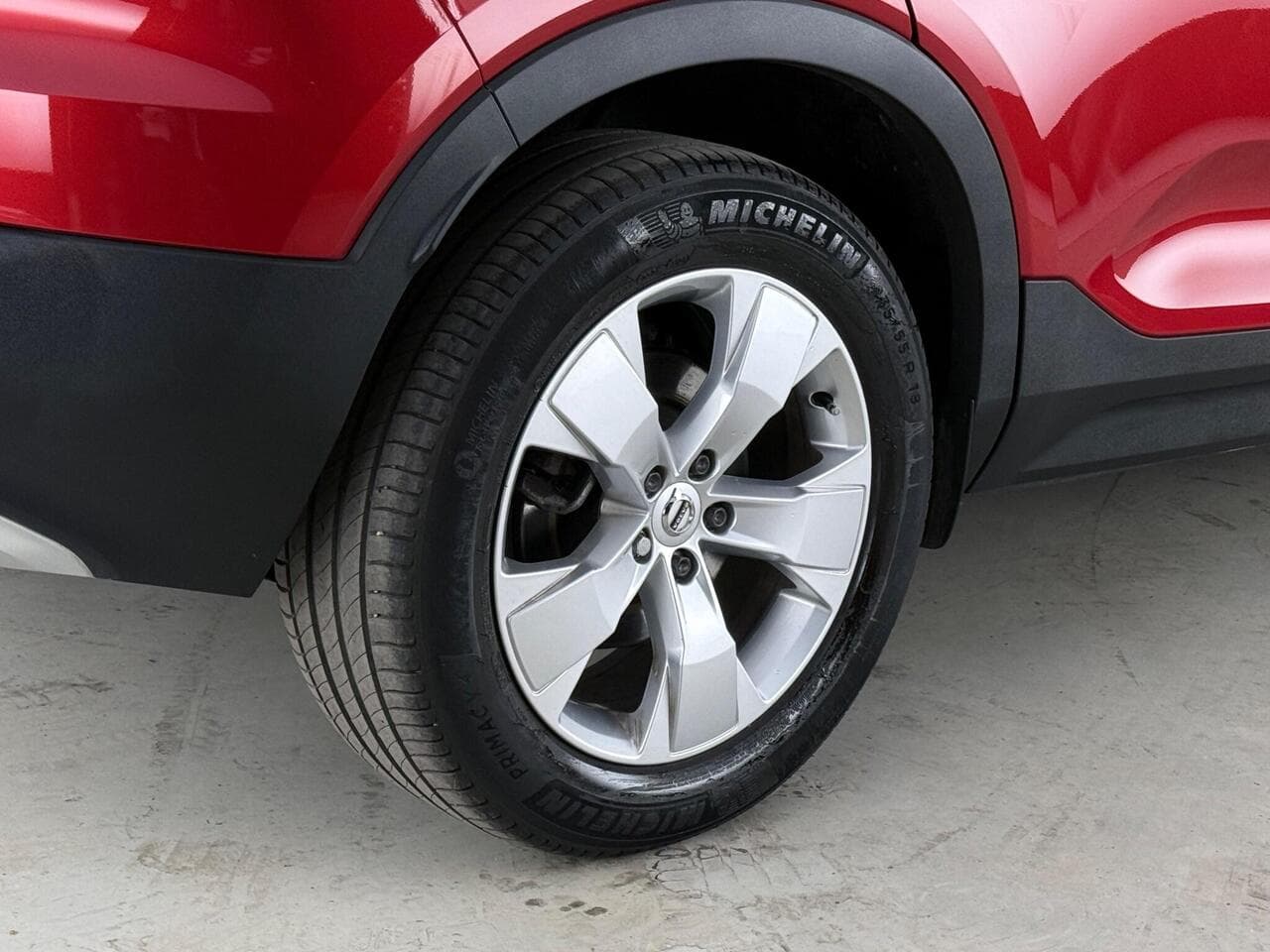 Volvo XC40 thumbnail Wheel