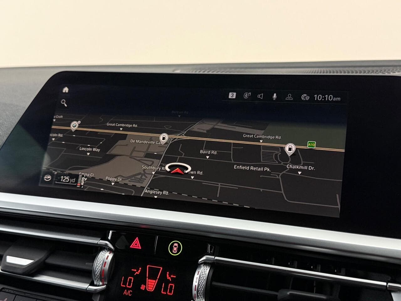 BMW 3 Series thumbnail Infotainment System