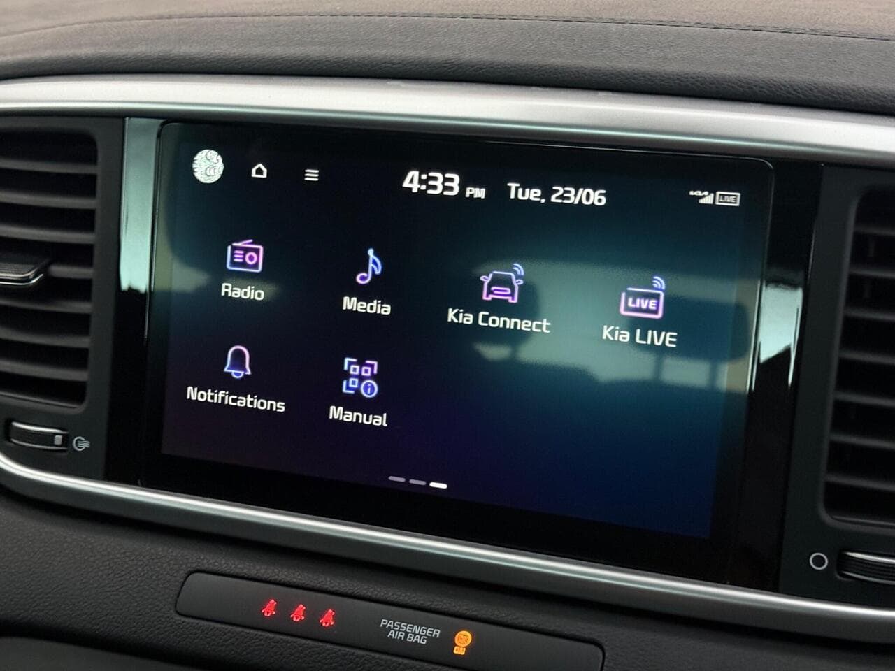Kia Sportage thumbnail Infotainment System