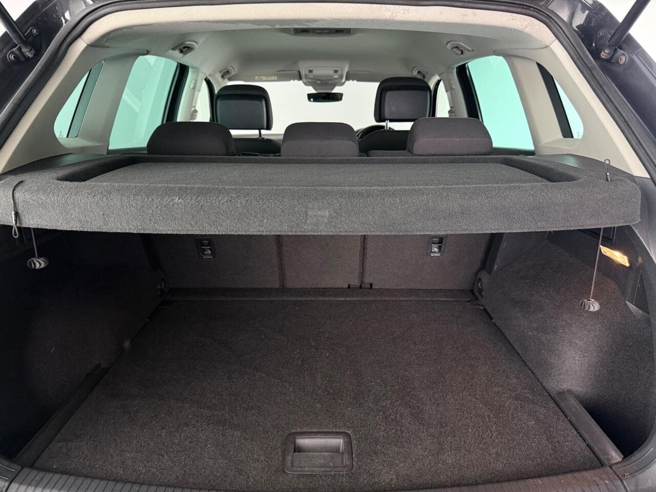 Volkswagen Tiguan thumbnail Boot