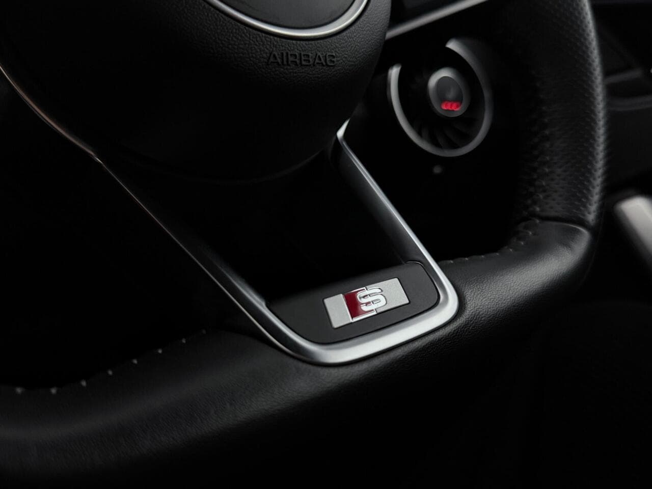 Audi TT thumbnail Misc Controls