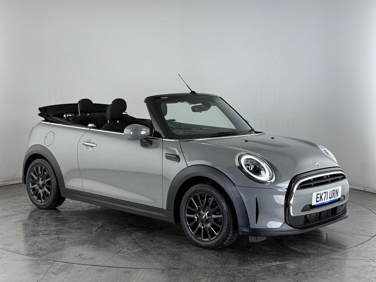 MINI Convertible - MINI Convertible 1.5 Cooper Classic Euro 6 (s/s) 2dr