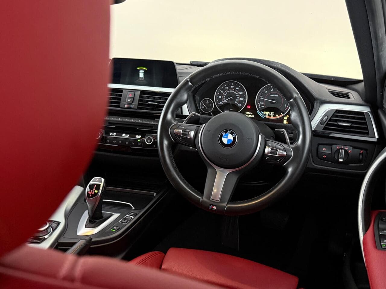 BMW 3 Series thumbnail Steering Wheel