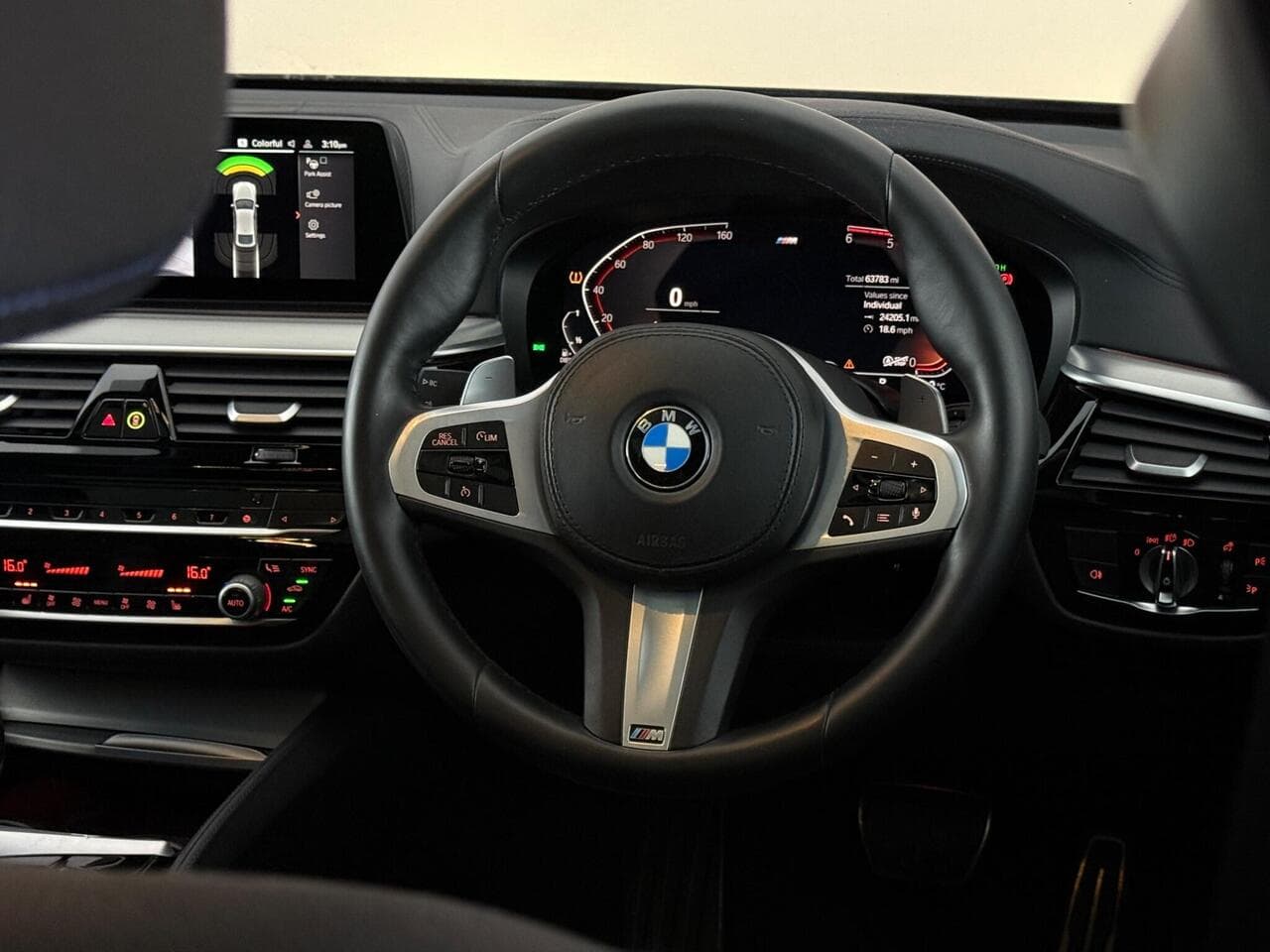 BMW 6 Series Gran Turismo thumbnail Steering Wheel