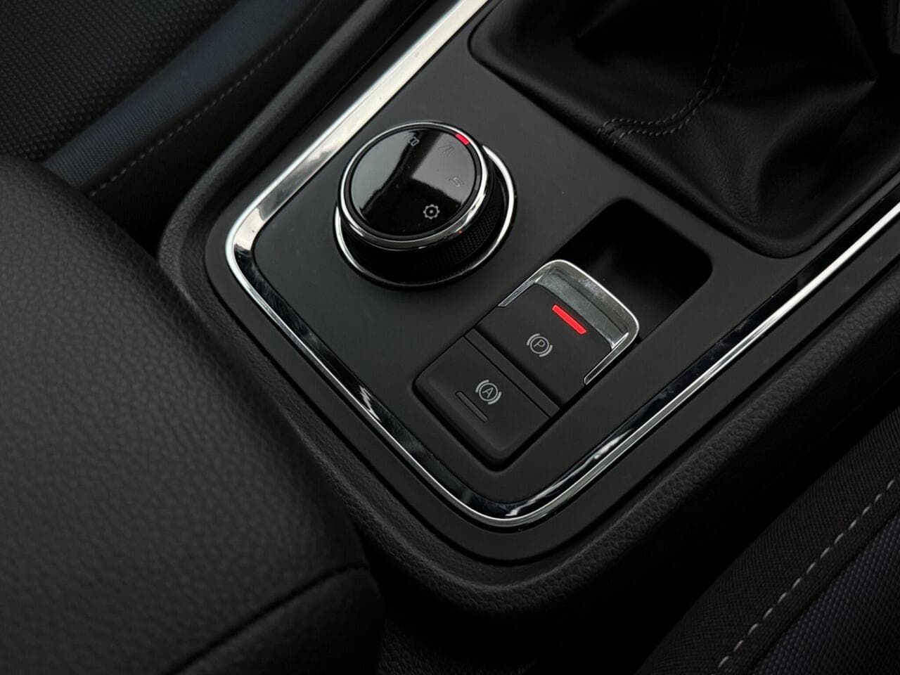 SEAT Ateca thumbnail Misc Controls