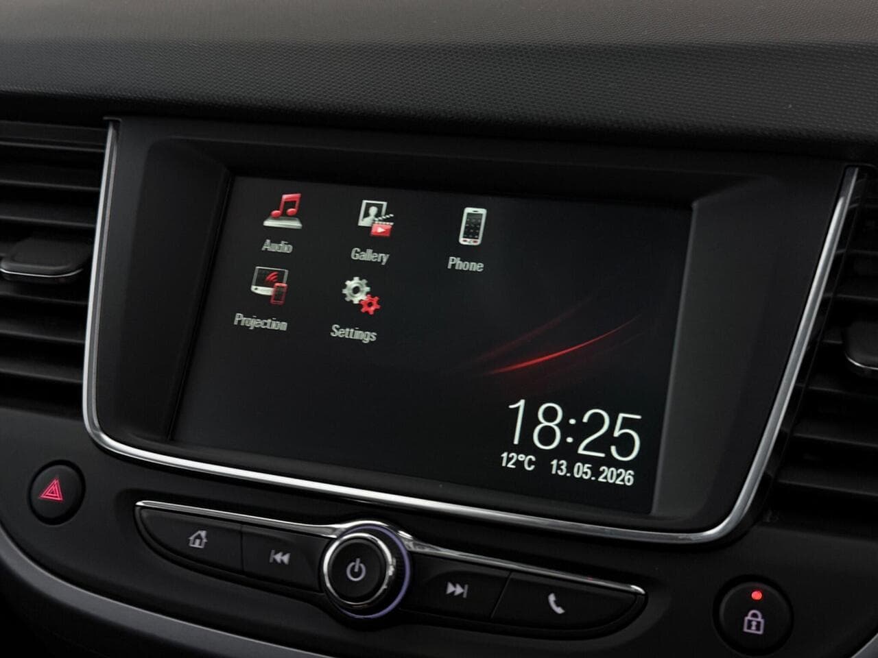 Vauxhall Crossland thumbnail Infotainment System