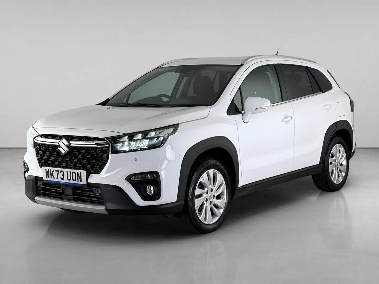 Suzuki S-Cross thumbnail Front Left