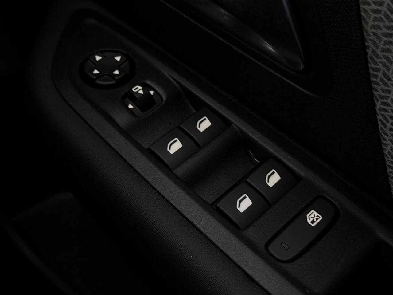 Citroen C4 thumbnail Misc Controls