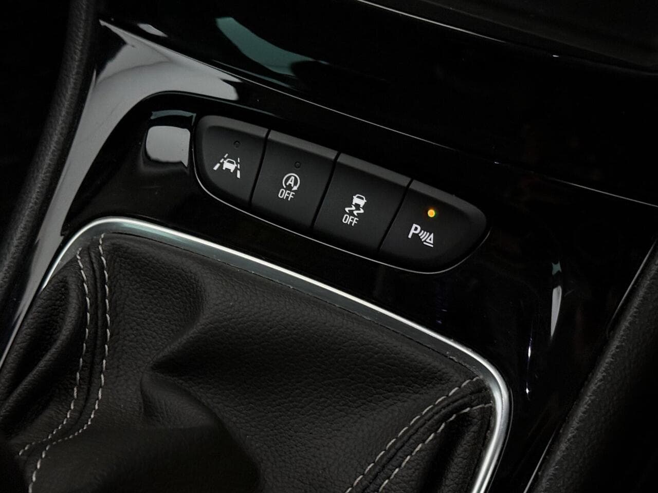 Vauxhall Astra thumbnail Misc Controls