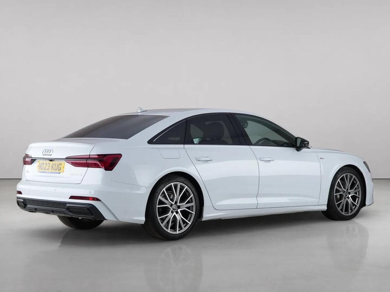 Audi A6 Saloon thumbnail Rear Right