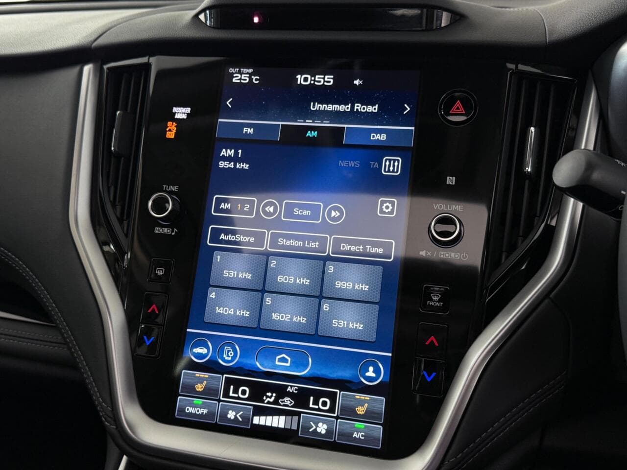 Subaru Outback thumbnail Infotainment System