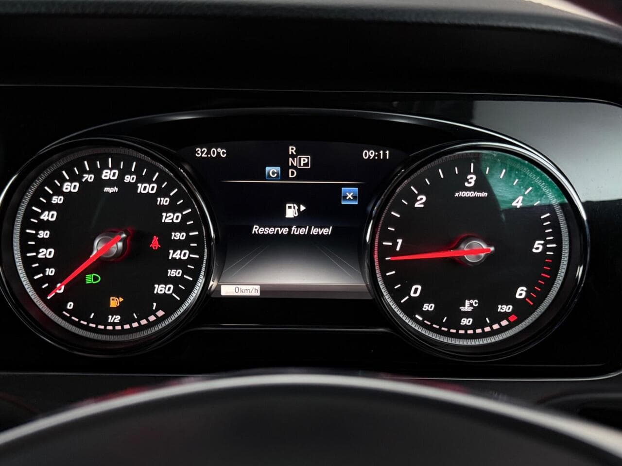Mercedes-Benz E Class thumbnail Driver Instruments