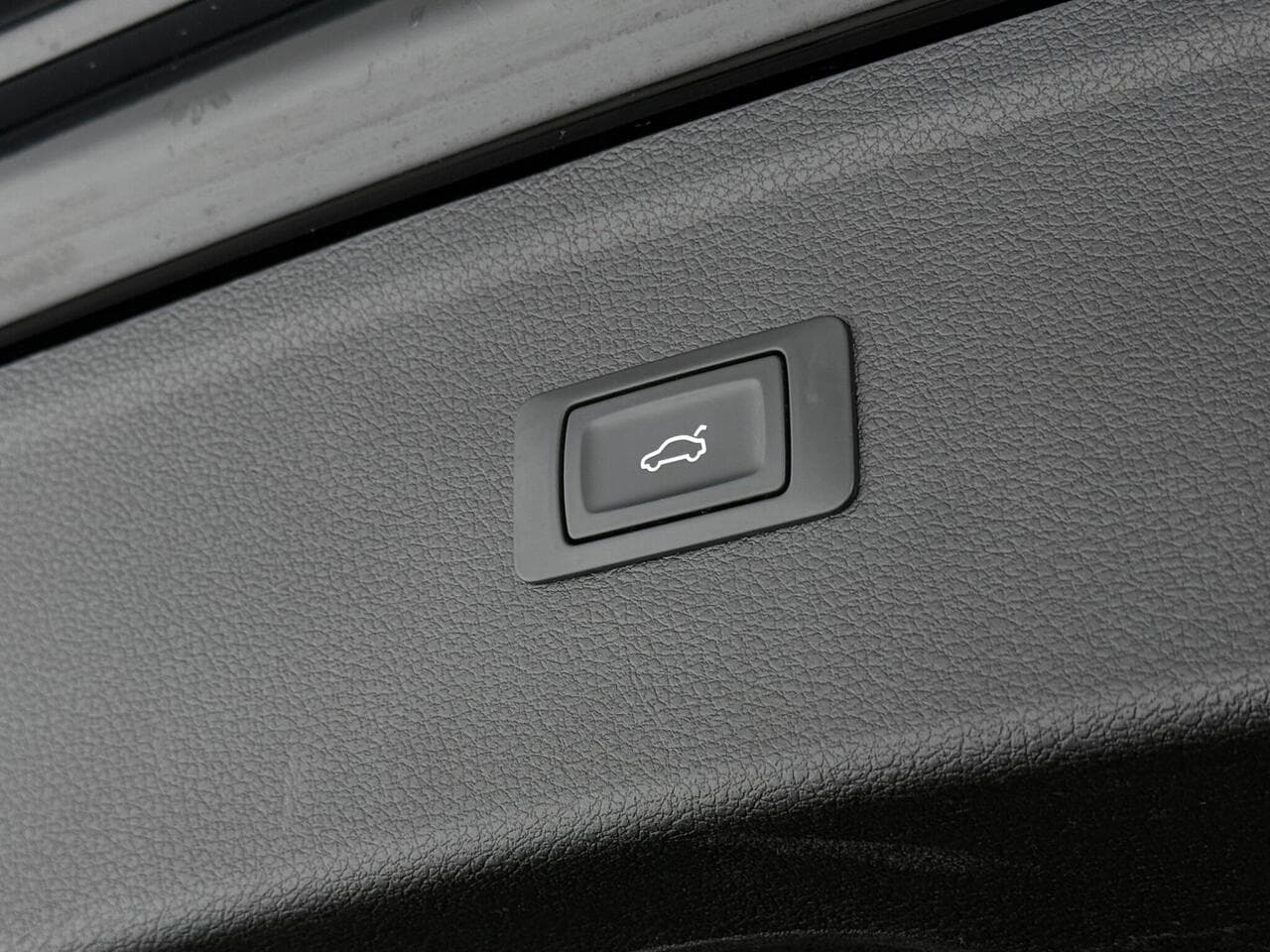 Audi Q5 thumbnail Misc Controls