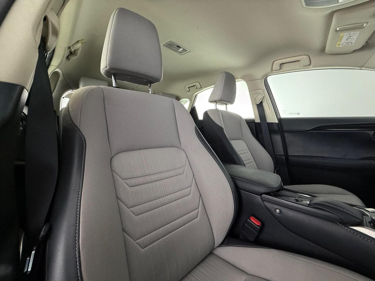 Lexus NX thumbnail Seat Driver