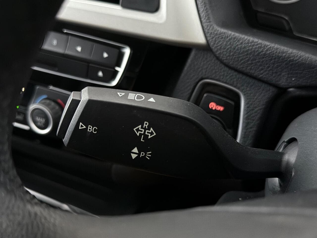 BMW 3 Series thumbnail Misc Controls